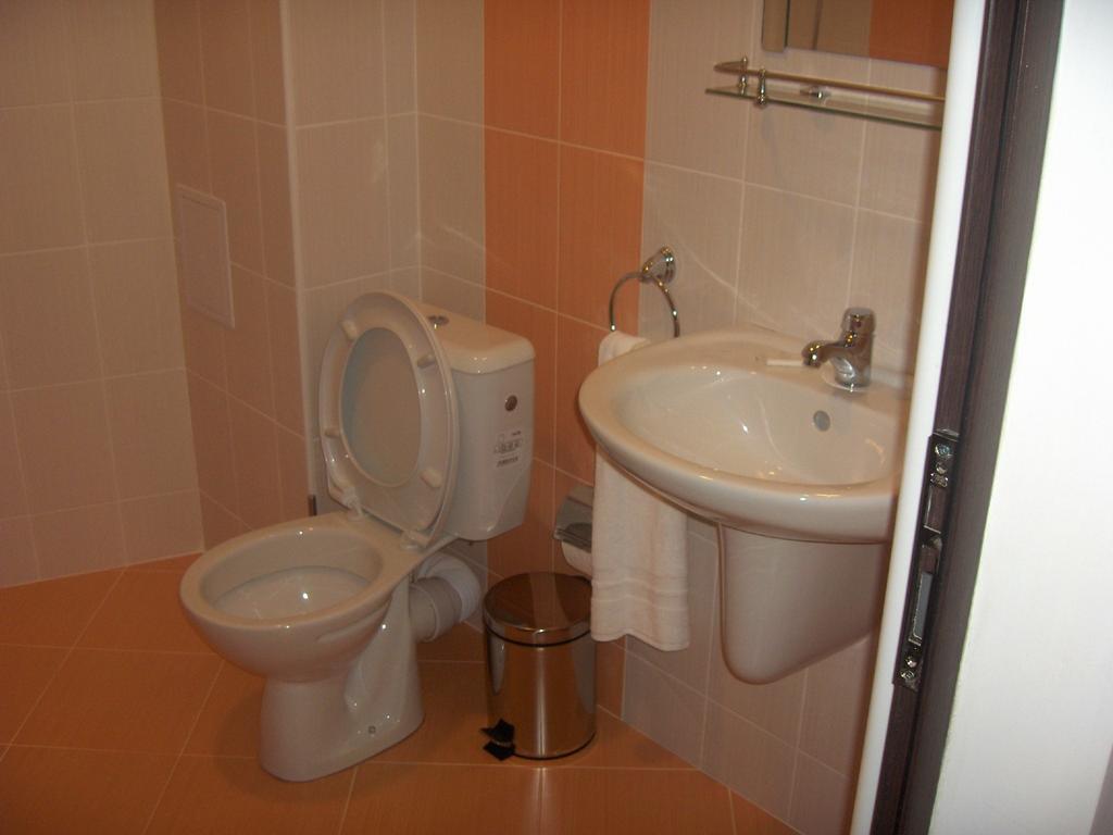 Krasteva House Hotel Berkovitsa Ruang foto