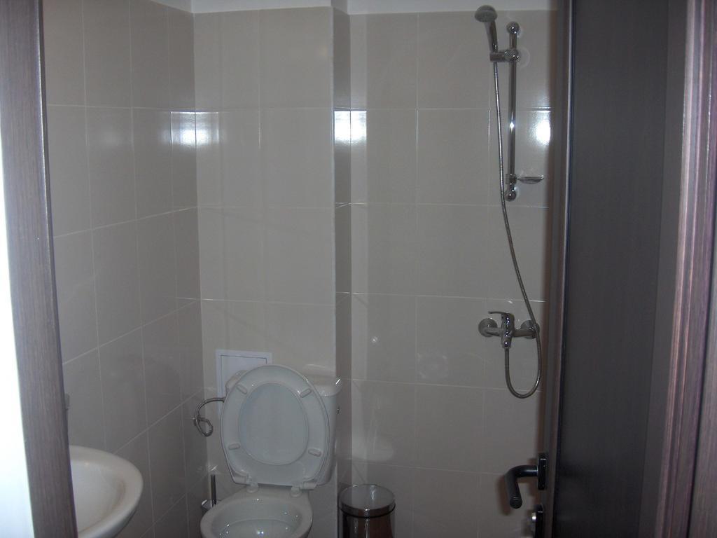Krasteva House Hotel Berkovitsa Ruang foto