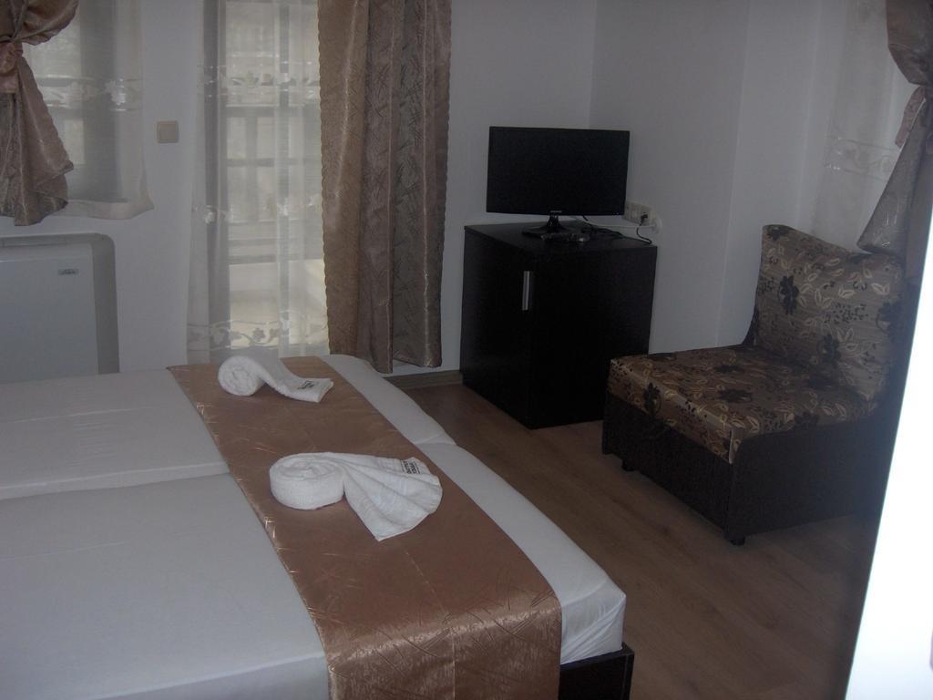 Krasteva House Hotel Berkovitsa Ruang foto