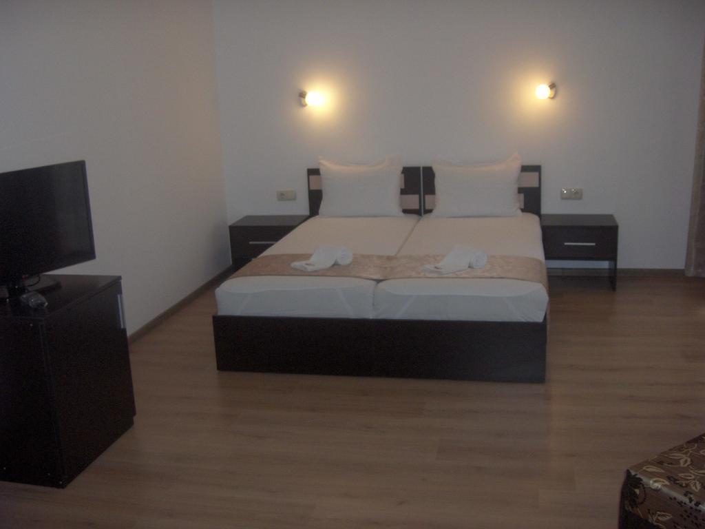 Krasteva House Hotel Berkovitsa Ruang foto